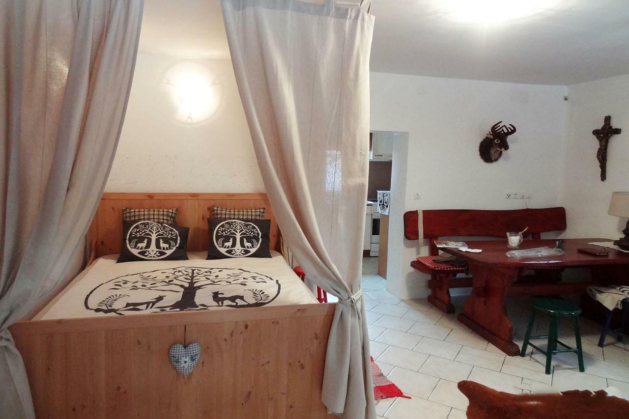 Zajcek Apartma Mojstrana Habitación foto